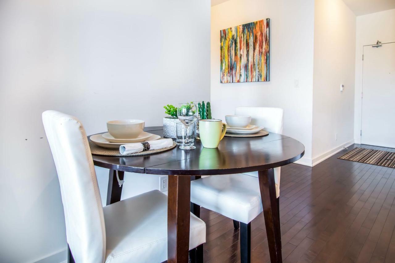 Micasa Suites - Modern Executive Condo Toronto Esterno foto
