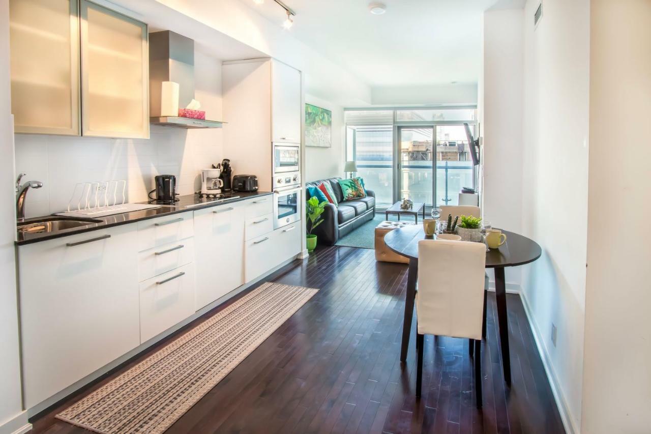 Micasa Suites - Modern Executive Condo Toronto Esterno foto