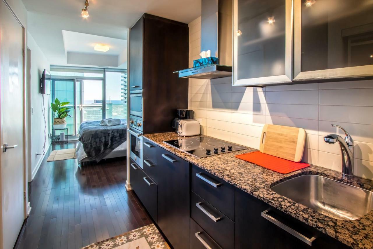 Micasa Suites - Modern Executive Condo Toronto Esterno foto